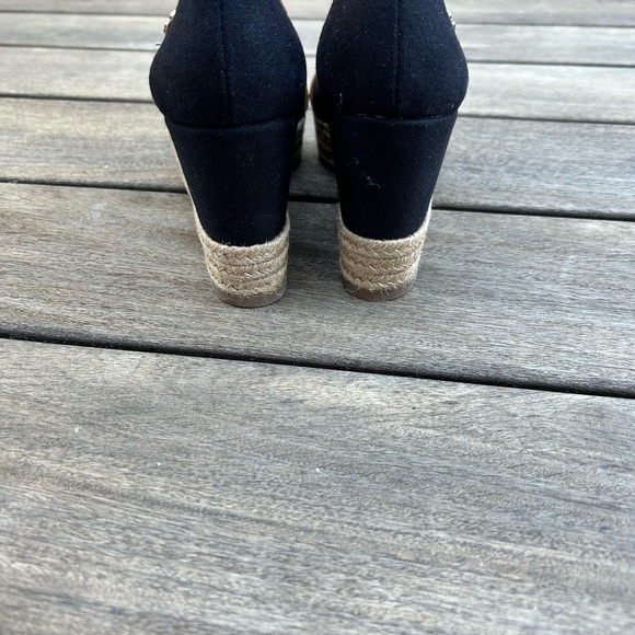 Tory Burch Peep Toe Platform shoes - Black with Brown trim - Picture 5 of 6